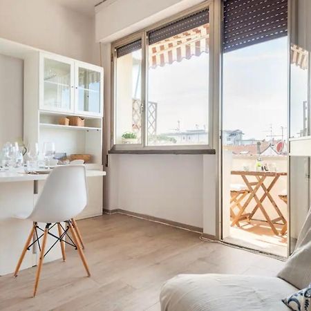 Seaside Apt Private Parking And Near The Beach 维亚雷焦 外观 照片